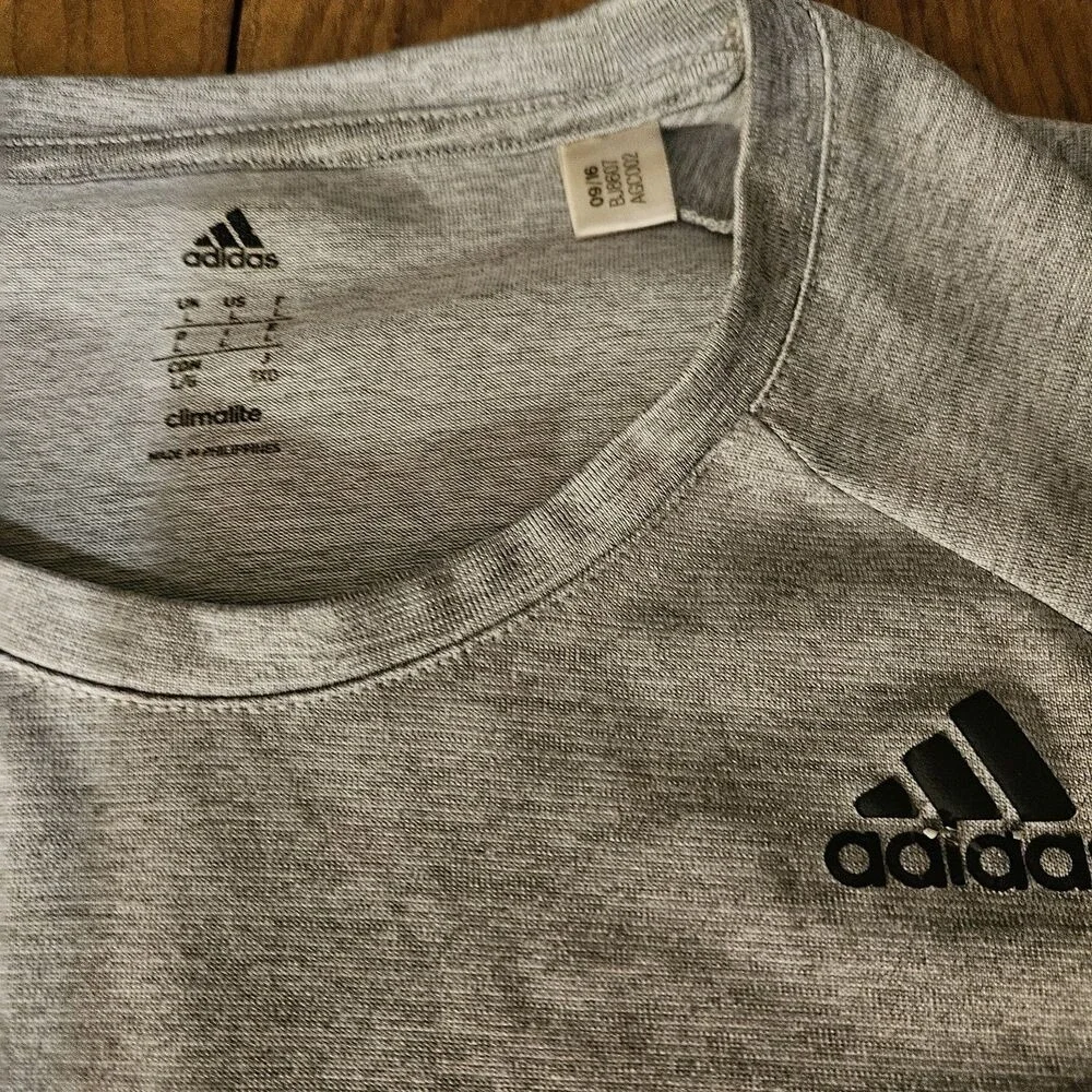 Adidas Climalite Mens Large Crew SS Gray Moisture Wicking‎ Athletic Tee